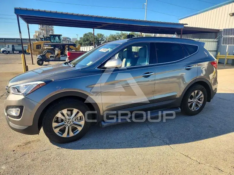 2014 Hyundai Santa Fe photo