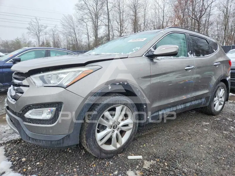 2014 Hyundai Santa Fe photo