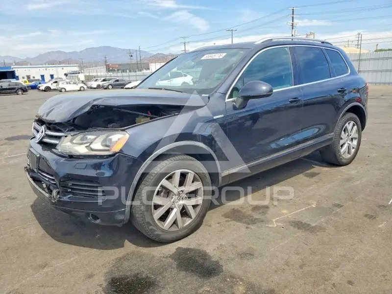 2014 Volkswagen Touareg фото