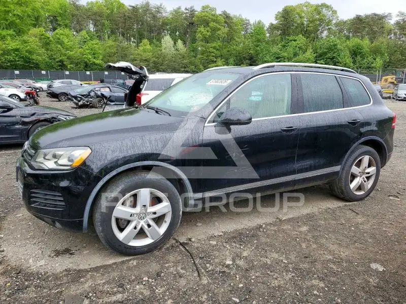 2014 Volkswagen Touareg photo