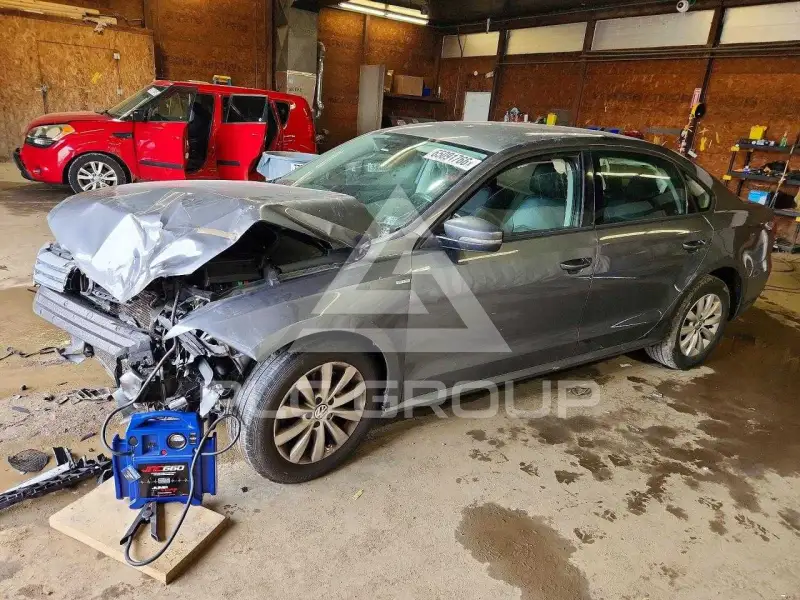 2014 Volkswagen Passat photo
