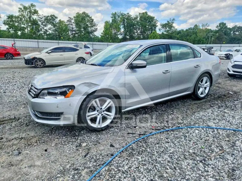 2014 Volkswagen Passat photo