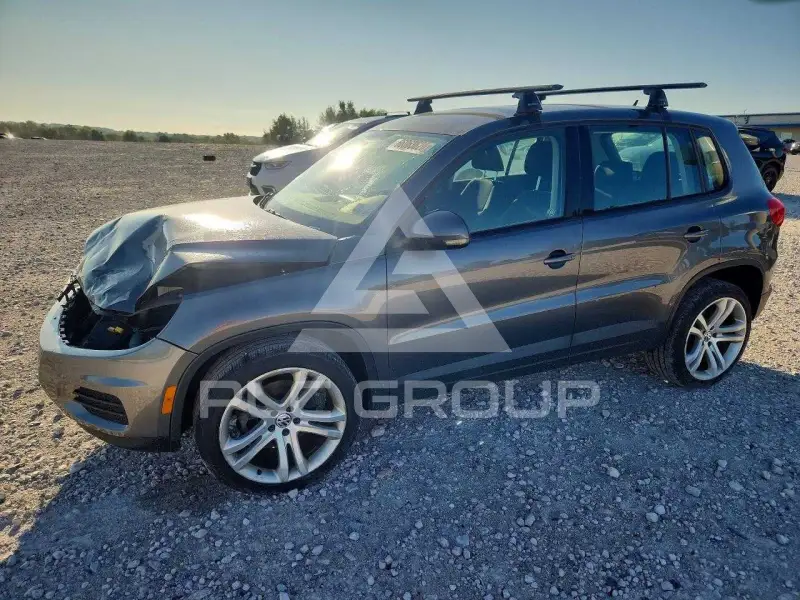 2014 Volkswagen Tiguan photo
