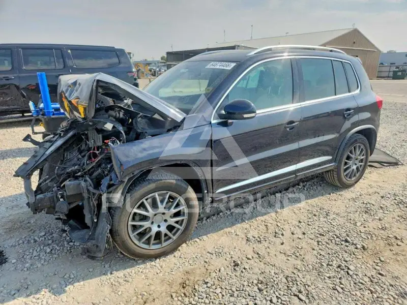 2014 Volkswagen Tiguan photo