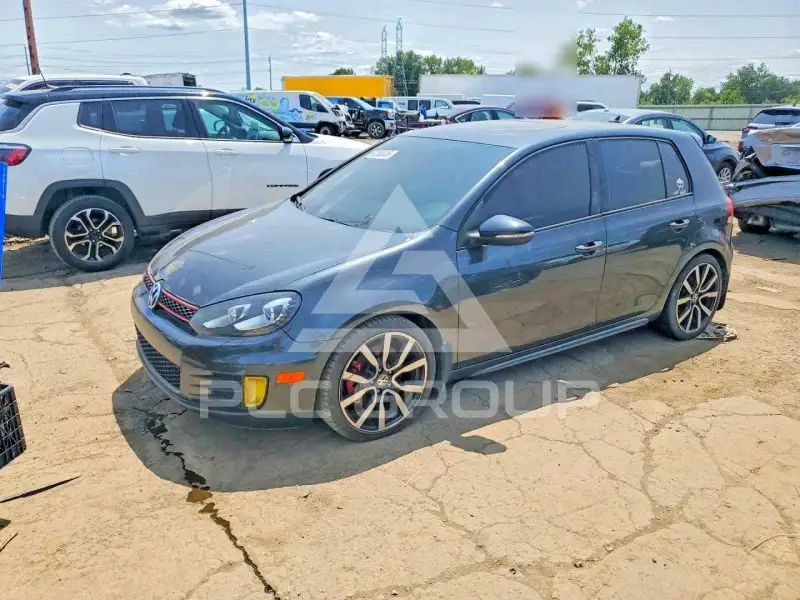 2014 Volkswagen GTI photo