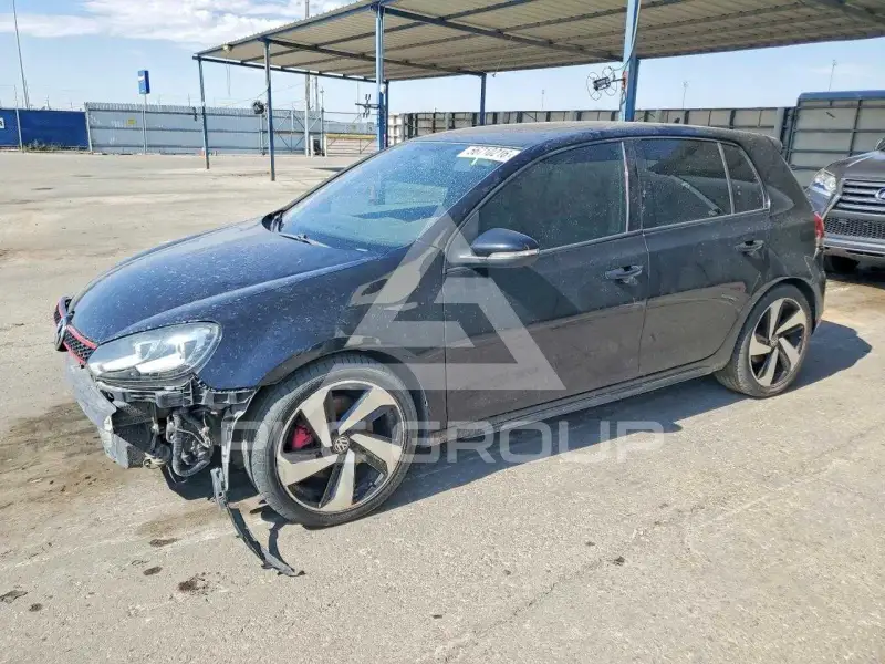 2014 Volkswagen GTI photo