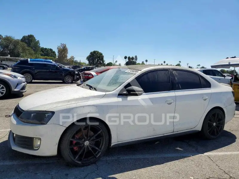 2014 Volkswagen Jetta photo