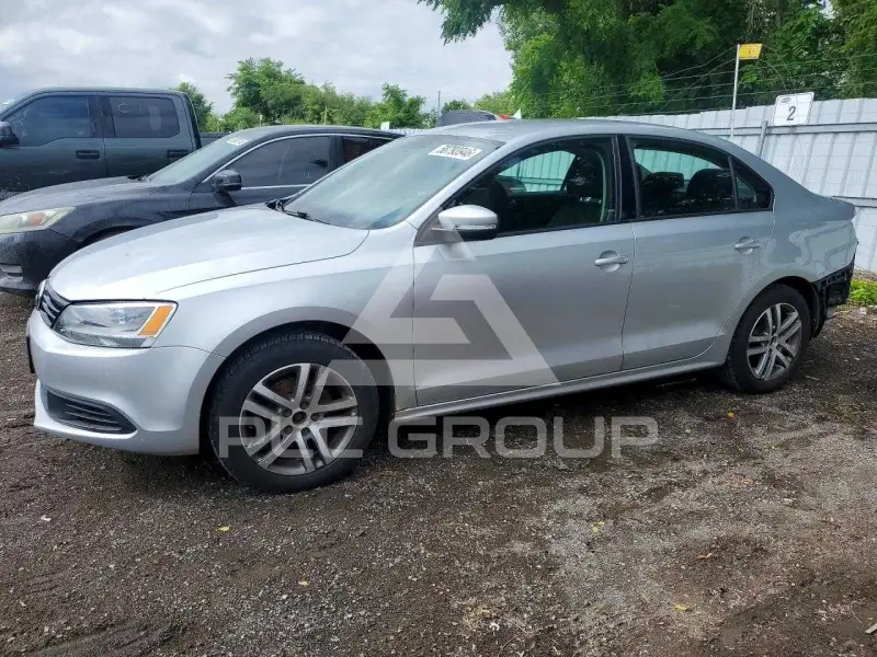 2014 Volkswagen Jetta photo