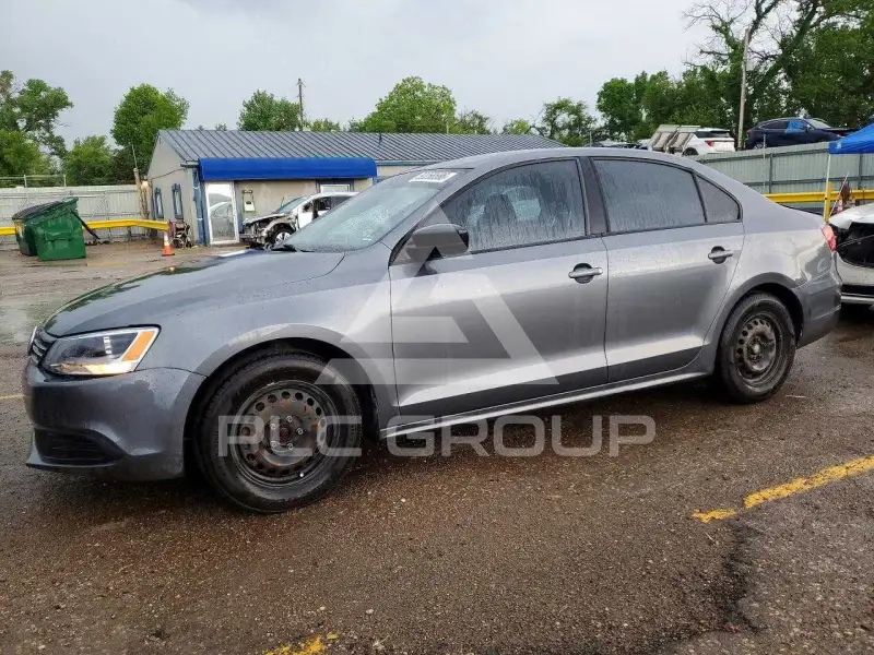 2014 Volkswagen Jetta photo