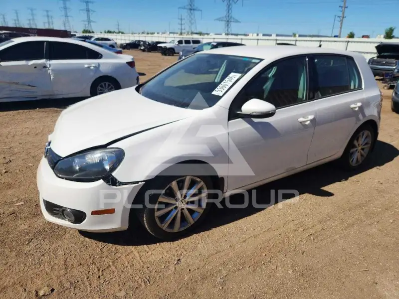 2014 Volkswagen GOLF photo