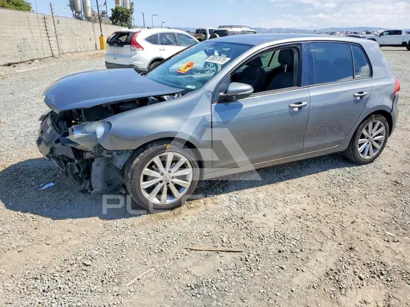 2014 Volkswagen GOLF photo