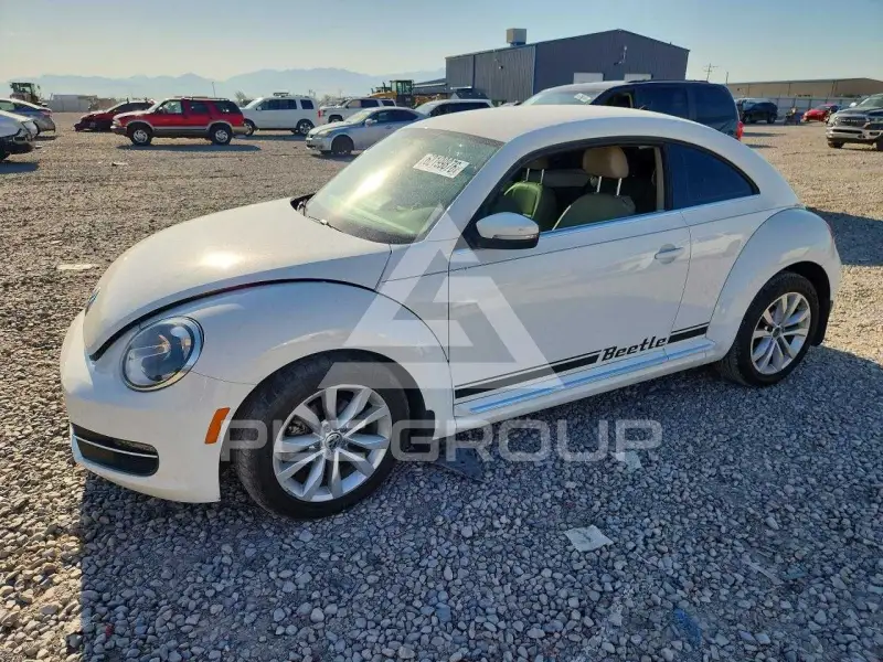 2014 Volkswagen BEETLE фото
