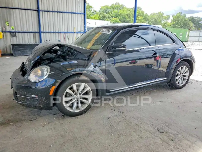 2014 Volkswagen BEETLE фото
