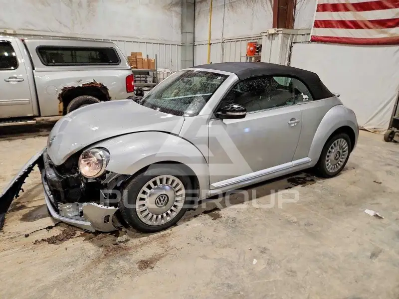 2014 Volkswagen BEETLE фото