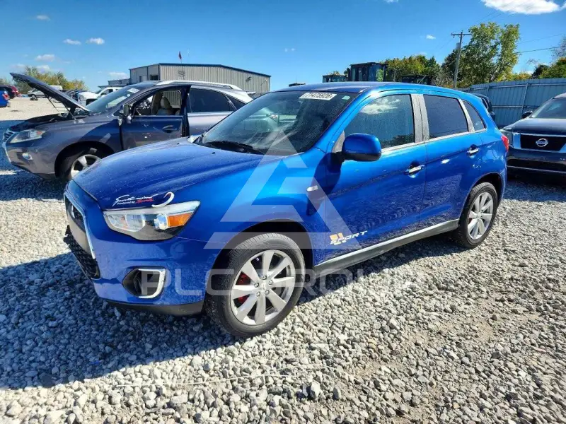 2015 Mitsubishi OUTLANDER photo