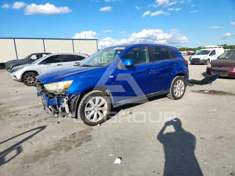 2015 Mitsubishi OUTLANDER фото