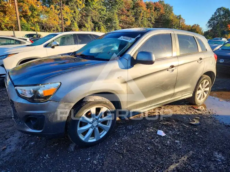 2015 Mitsubishi OUTLANDER фото