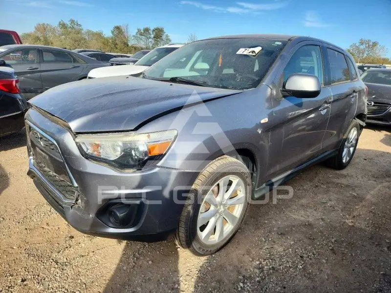 2015 Mitsubishi OUTLANDER photo