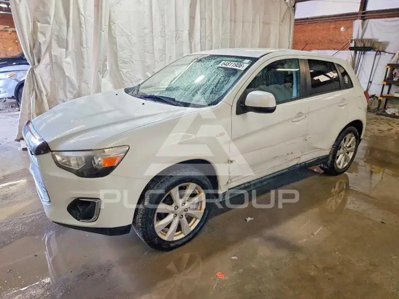 2015 Mitsubishi OUTLANDER фото