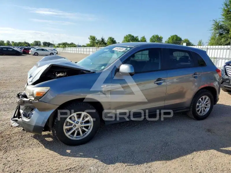2015 Mitsubishi OUTLANDER фото