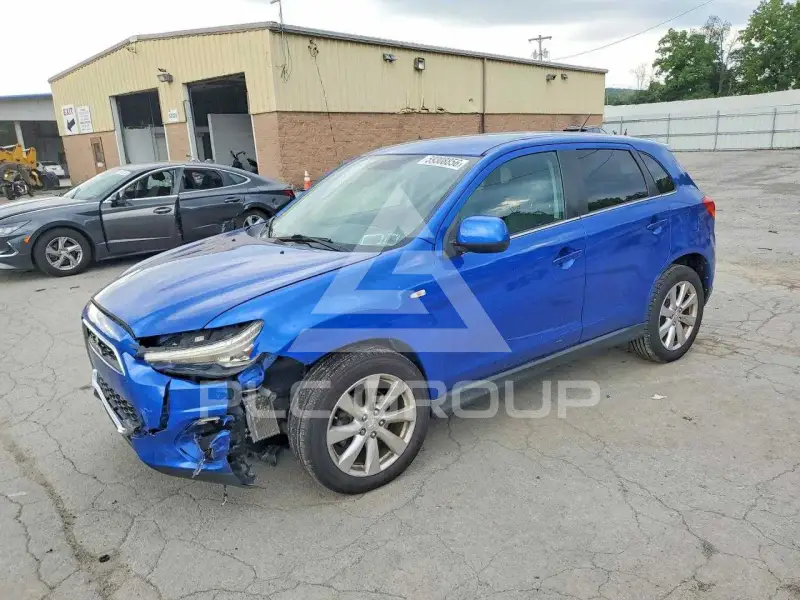 2015 Mitsubishi OUTLANDER фото