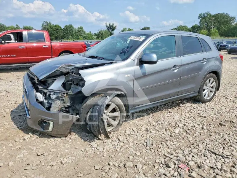 2015 Mitsubishi OUTLANDER фото
