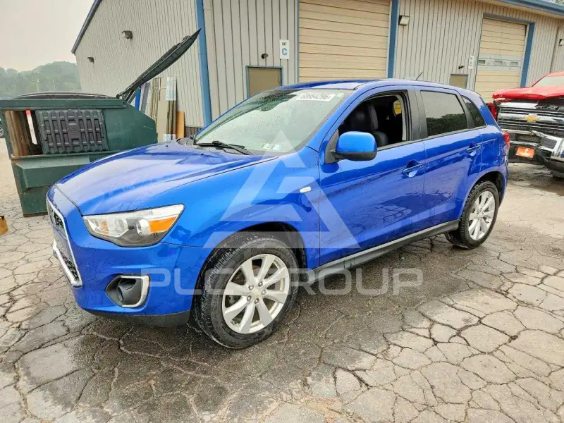 2015 Mitsubishi OUTLANDER photo