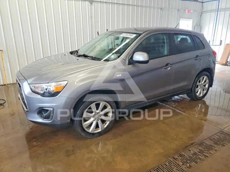 2015 Mitsubishi OUTLANDER photo