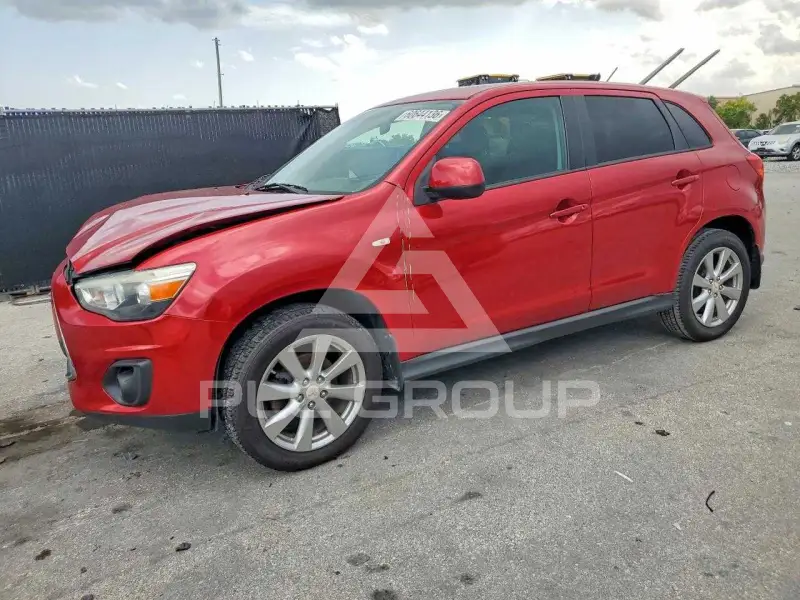 2015 Mitsubishi OUTLANDER photo