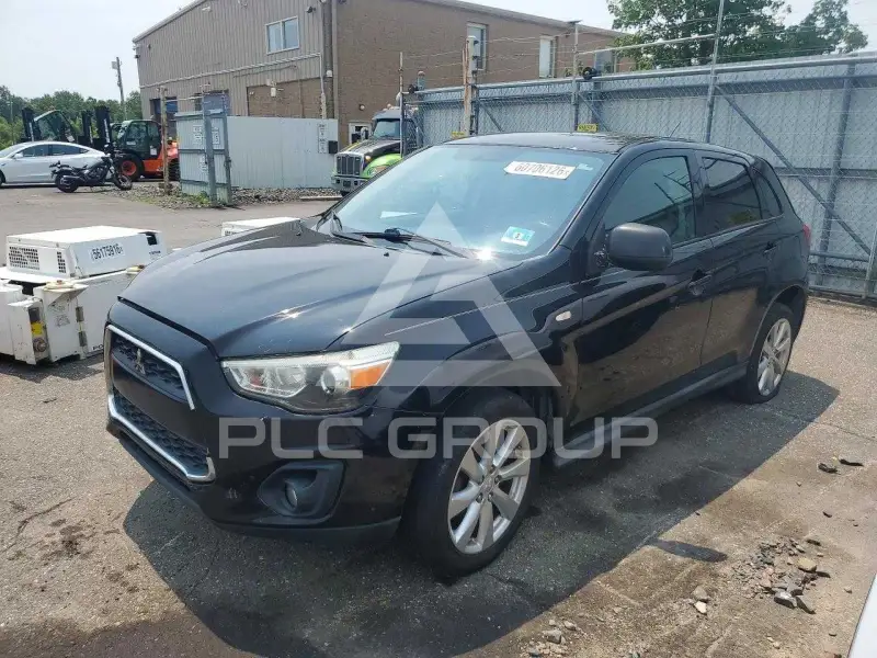 2015 Mitsubishi OUTLANDER photo
