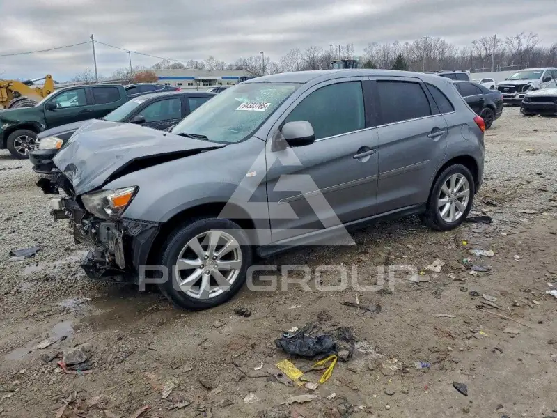 2015 Mitsubishi OUTLANDER фото