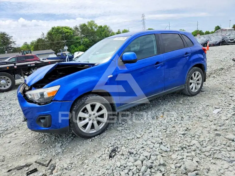 2015 Mitsubishi OUTLANDER photo