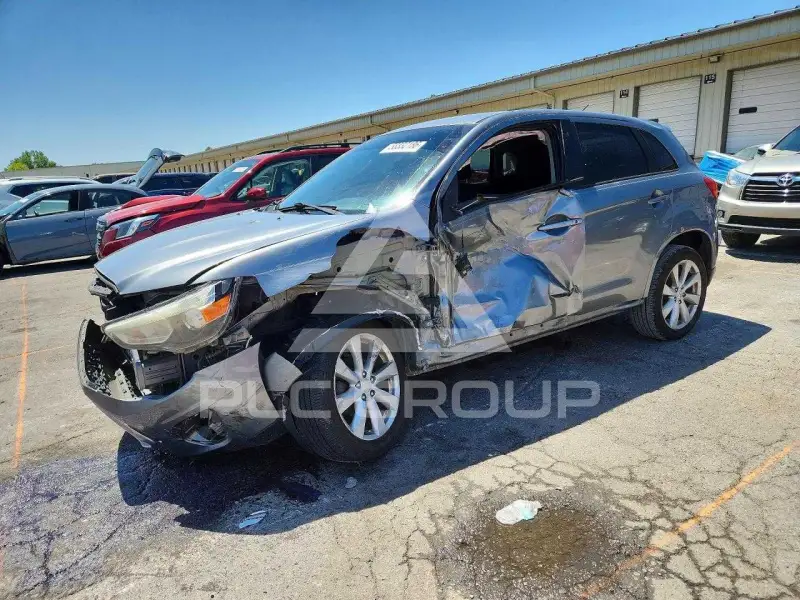 2015 Mitsubishi OUTLANDER фото