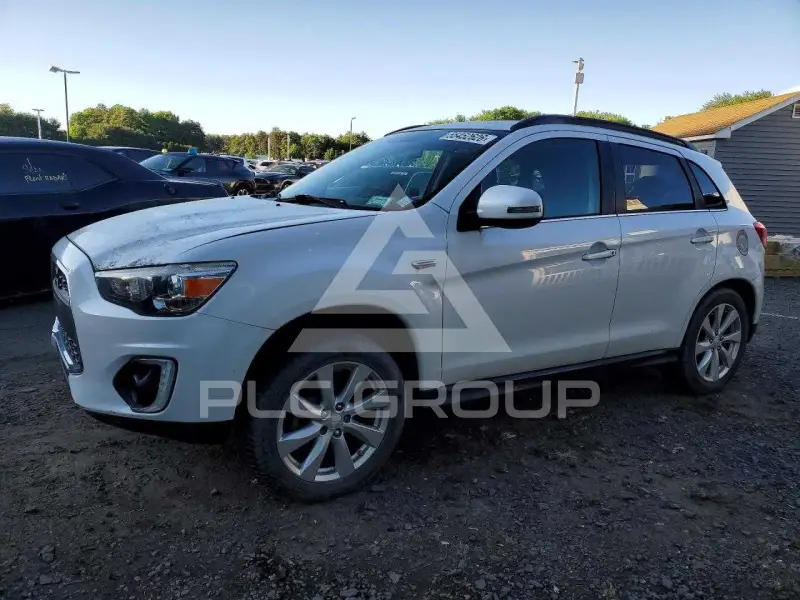 2015 Mitsubishi OUTLANDER фото