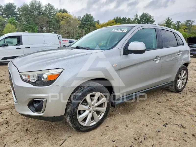 2015 Mitsubishi OUTLANDER фото
