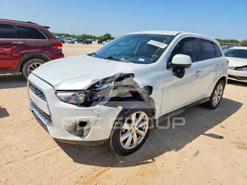2015 Mitsubishi OUTLANDER фото