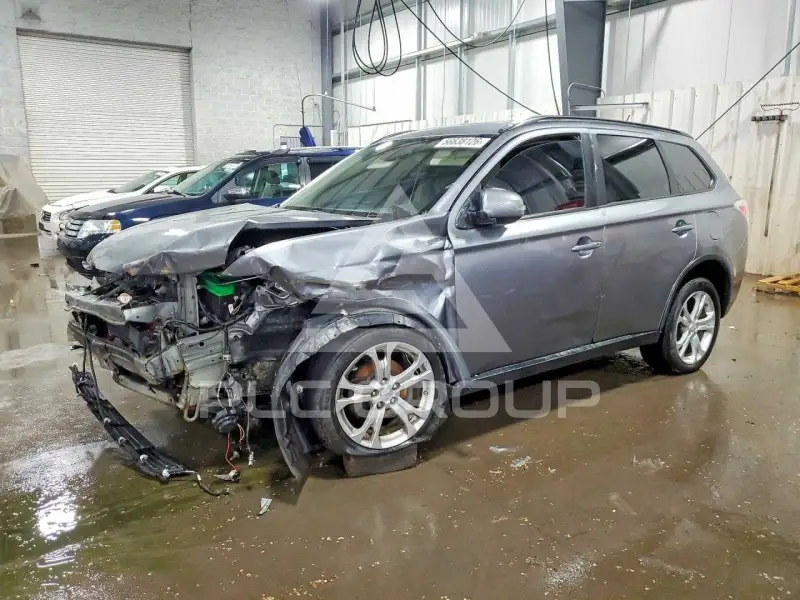 2015 Mitsubishi OUTLANDER фото