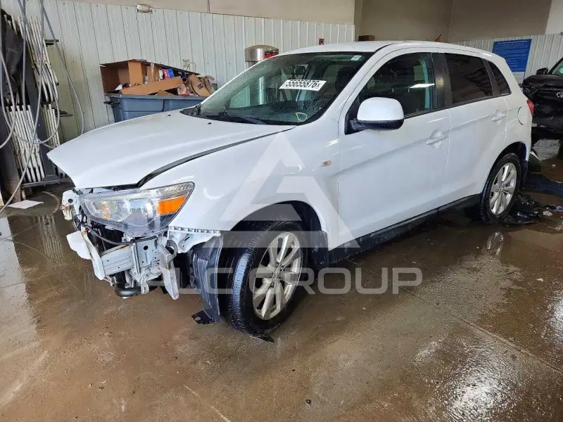 2015 Mitsubishi OUTLANDER фото