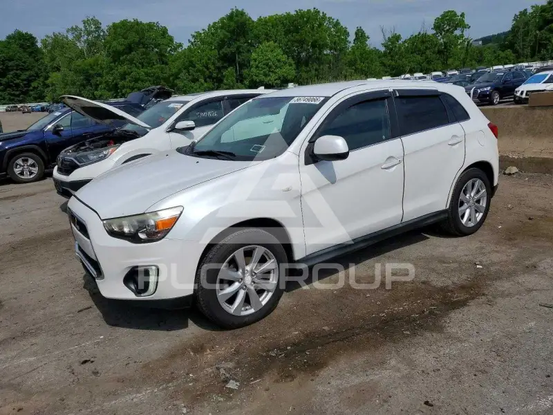 2015 Mitsubishi OUTLANDER фото
