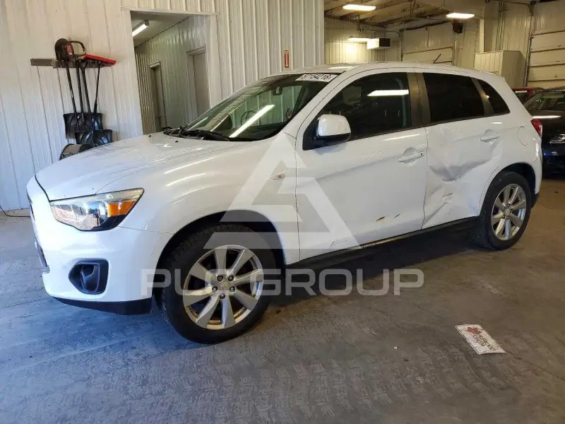 2015 Mitsubishi OUTLANDER фото