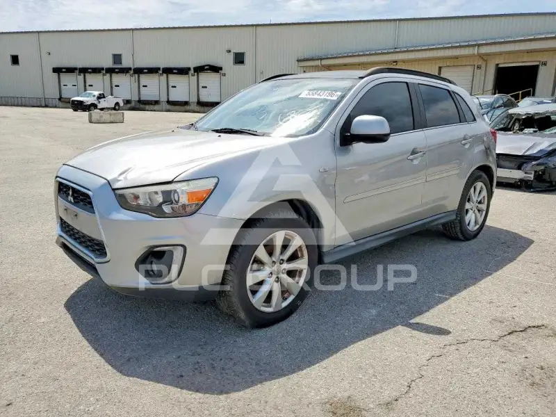 2015 Mitsubishi OUTLANDER фото