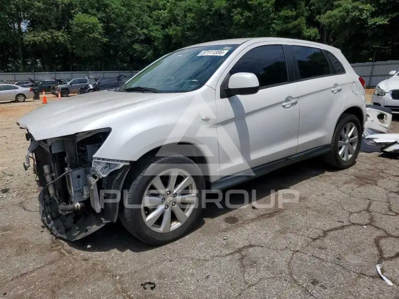 2015 Mitsubishi OUTLANDER фото