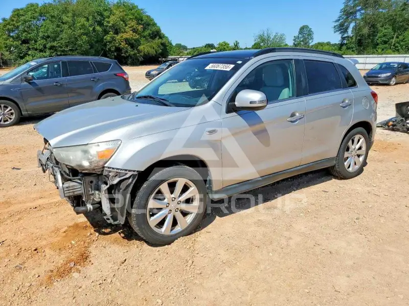 2015 Mitsubishi OUTLANDER фото