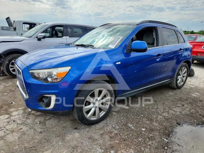 2015 Mitsubishi OUTLANDER photo