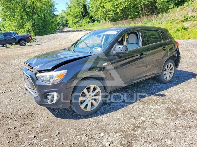2015 Mitsubishi OUTLANDER фото