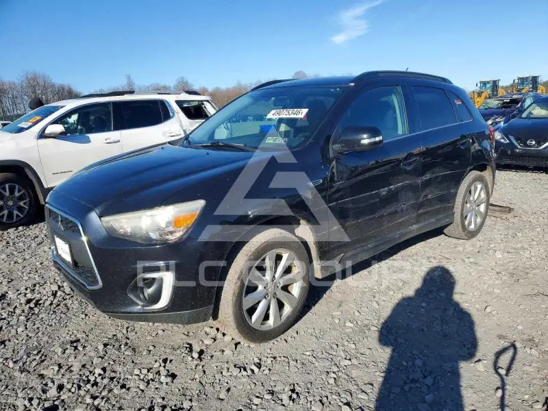 2015 Mitsubishi OUTLANDER фото