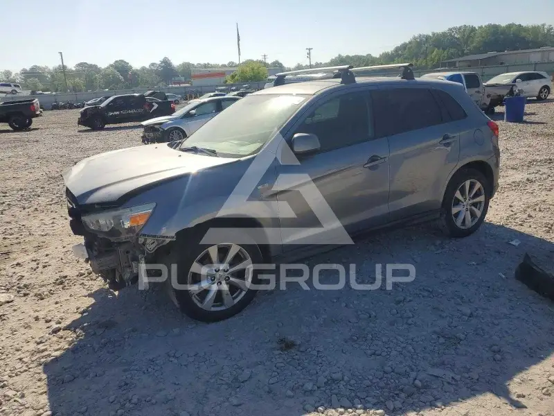 2015 Mitsubishi OUTLANDER фото