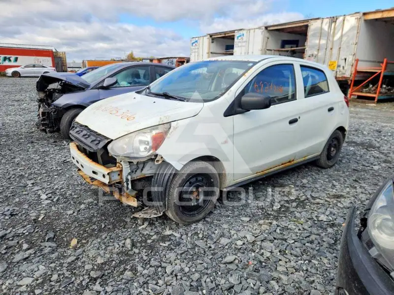 2015 Mitsubishi MIRAGE photo