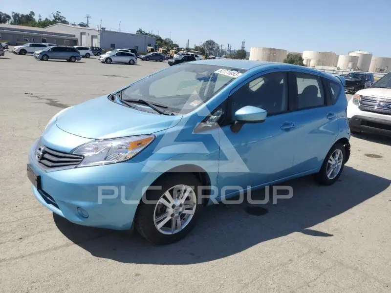 2015 Nissan VERSA фото