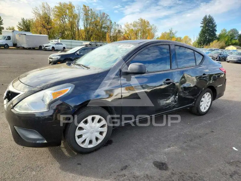 2015 Nissan VERSA фото